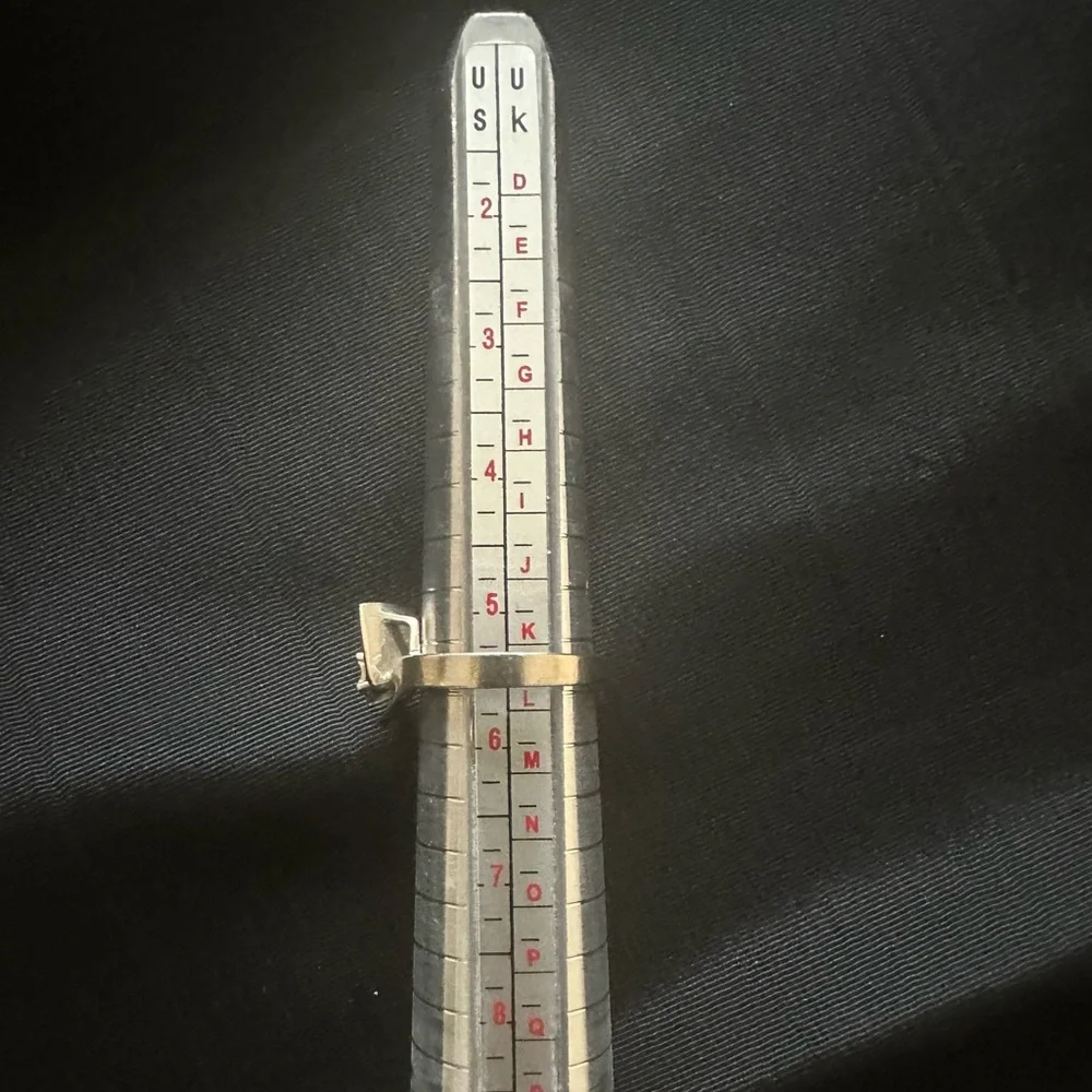 14k White Gold Diamond Ring Size 5 1/2 - Picture 9 of 13